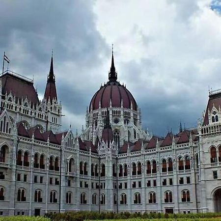 A13 Parliament Sunflower Cozy Apartment Budapeşte Dış mekan fotoğraf